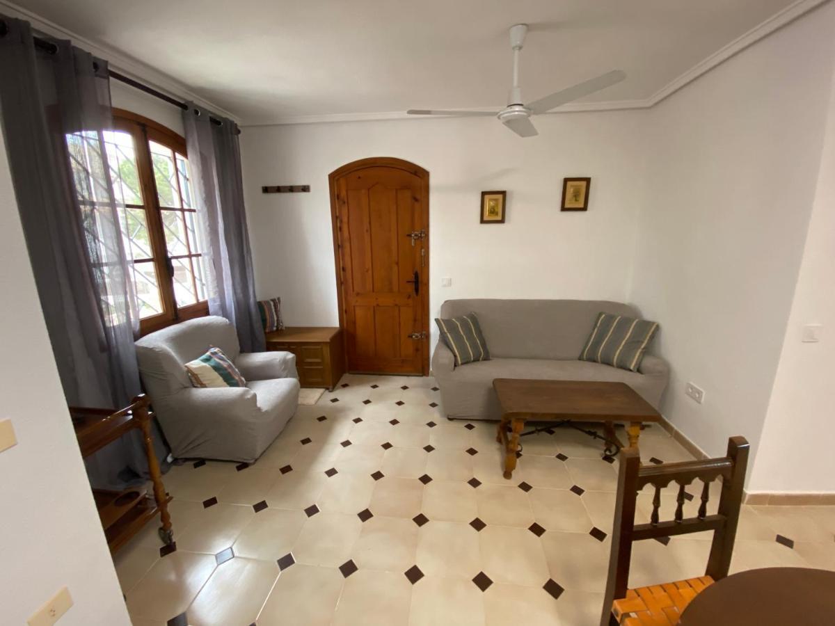 Orihuela Costa 2-Bedroom 1-Bath Renovated Vacation Rental On La Zenia Beach Exterior foto